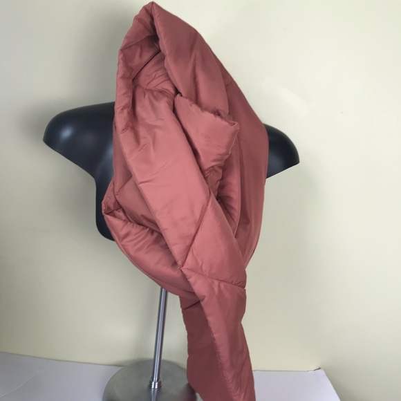 Quilted NEW Down Scarf Wrap Shawl Neutral Oversized Puffy Warm Cozy Minimalist - Picture 5 of 7